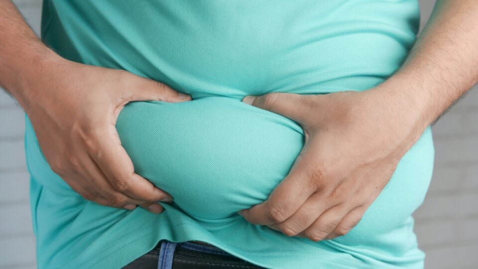 Cintura e cérebro: como o excesso de peso afeta a memória e a saúde mental