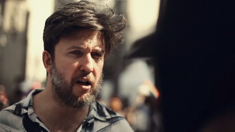 Cineasta censurado lidera movimento antiwoke por liberdade artística