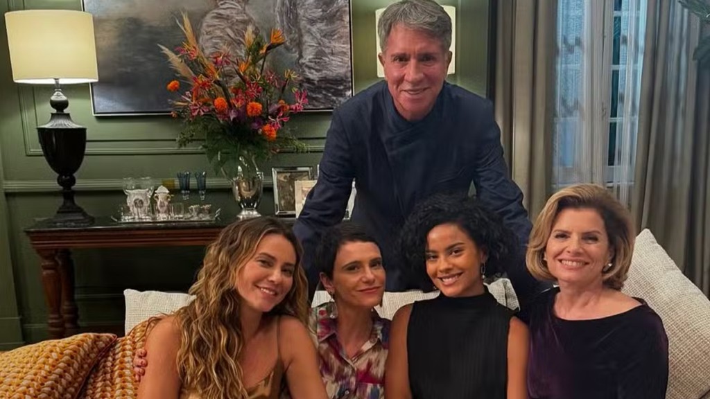Paolla Oliveira mostra momentos dos bastidores de novela: ‘Vale Tudo’