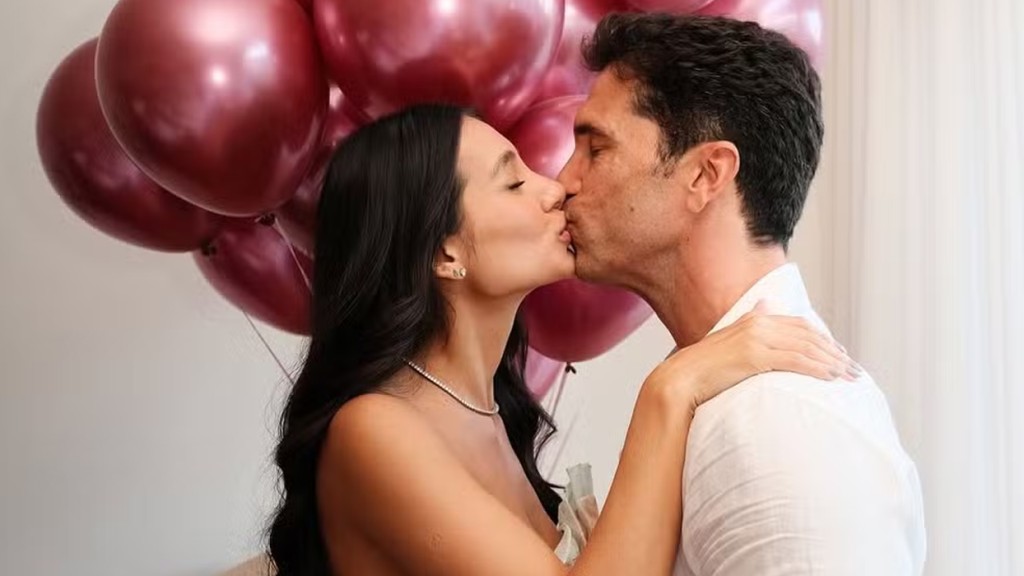 Larissa Chehuen e Flávio celebram sexo do primeiro filho em chá revelação: ‘Our girl’