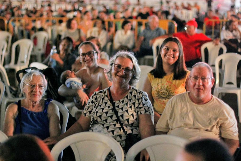 “É a primeira vez que vejo um espetáculo dessa grandeza aqui em Cuiabá”, afirma espectadora do Auto da Paixão de Cristo