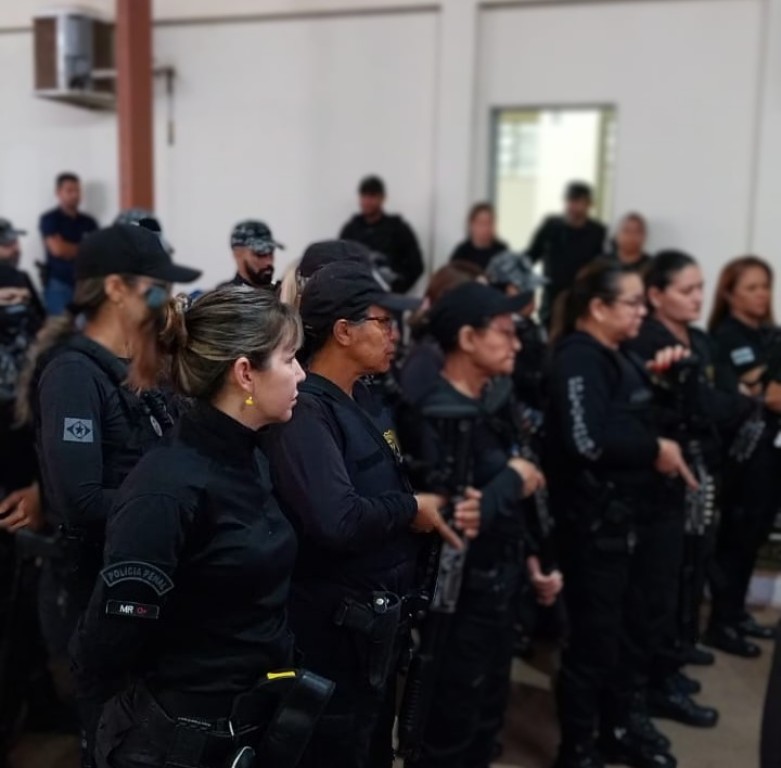 Operação realiza higienização geral em penitenciária feminina, movimenta reeducandas e apreende materiais ilícitos