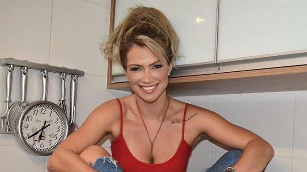 Ex-BBB Fani Pacheco, celebra aniversário em plantão no hospital: ‘Surpresa linda’