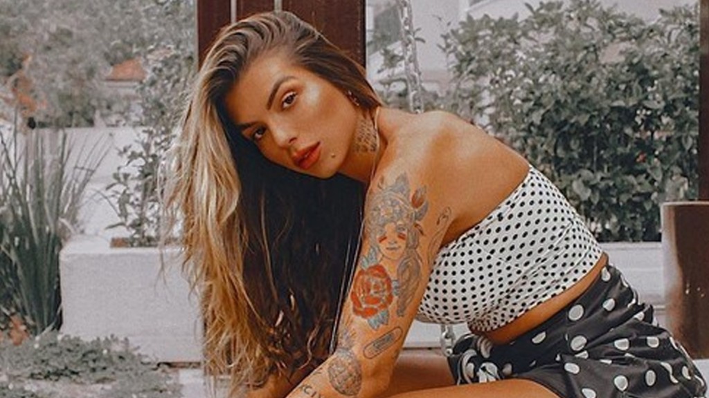 Filha de Maurício Mattar exibe antes e depois de corpo: ‘1 ano de treinos’