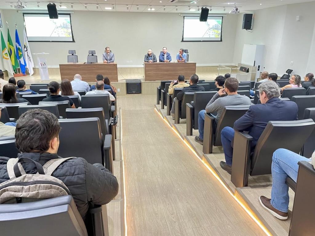 Detran reúne operadores do RENAVE em encontro para fortalecer segurança nas transações de veículos