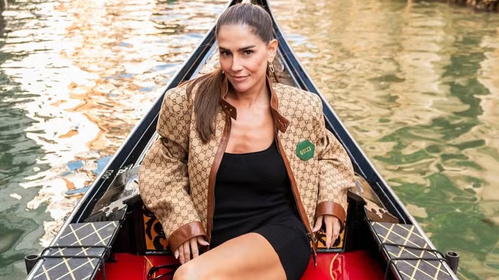 Deborah Secco exibe cliques de Veneza, na Itália e encanta seguidores: ‘Arrasando’