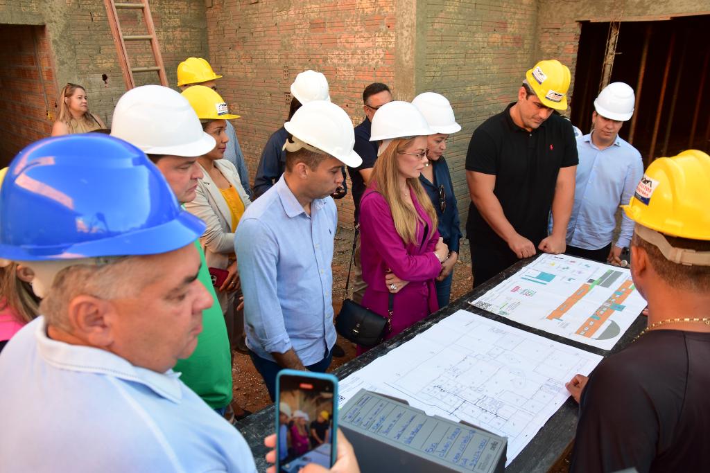 Governo de MT assina termo para construção de centro do SER Família com atendimento a crianças com autismo