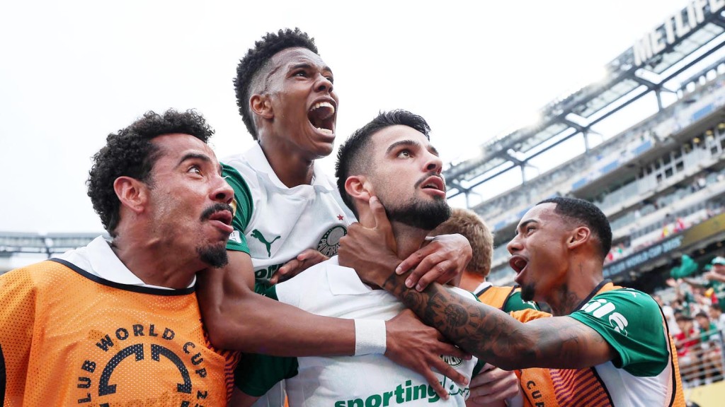 Palmeiras vence Al Ahly no Mundial de Clubes e assume liderança do Grupo
