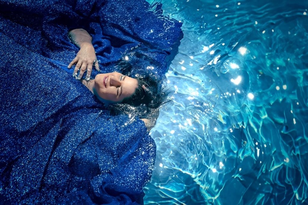 Cantora Estela Ceregatti faz show gratuito para lançar álbum contemplado em edital da Secel