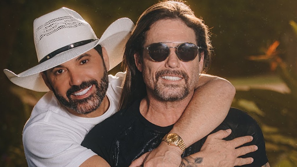 Edson, da dupla com Hudson, perde dente e web brinca: ‘Abre a janela meu amor’