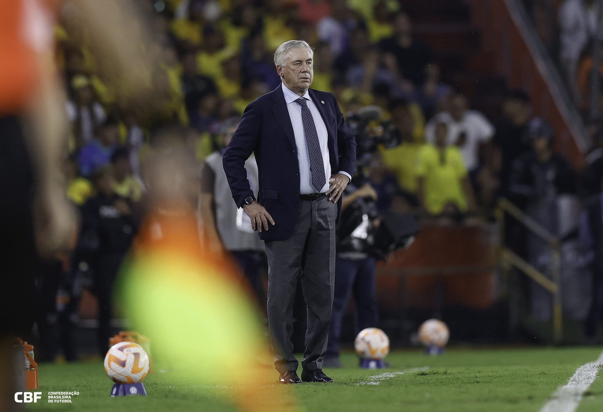 Brasil empata com Equador na estreia de Ancelotti e adia classificação para a Copa