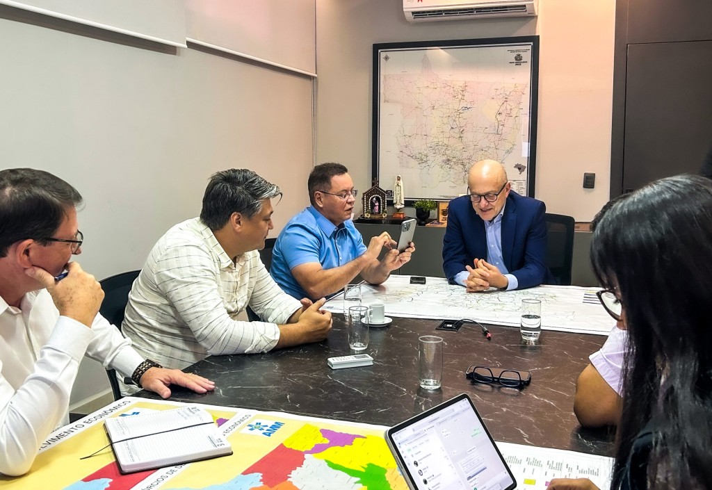 Deputado Eduardo Botelho articula R$ 2 milhões para reforma do prédio que abrigará a Câmara Municipal de VG
