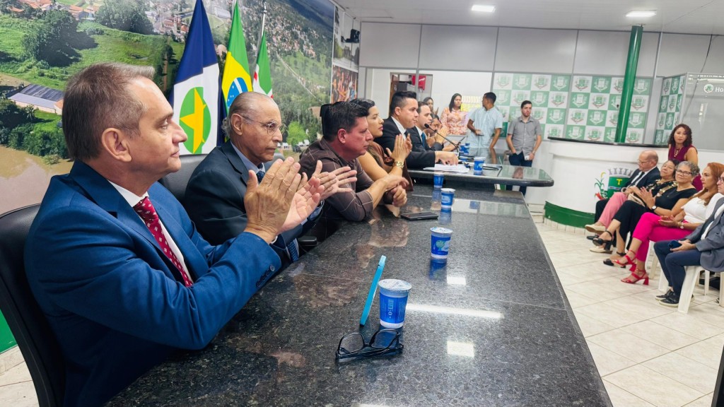 Wilson Santos representa ALMT em solenidade pelos 125 anos de Santo Antônio de Leverger
