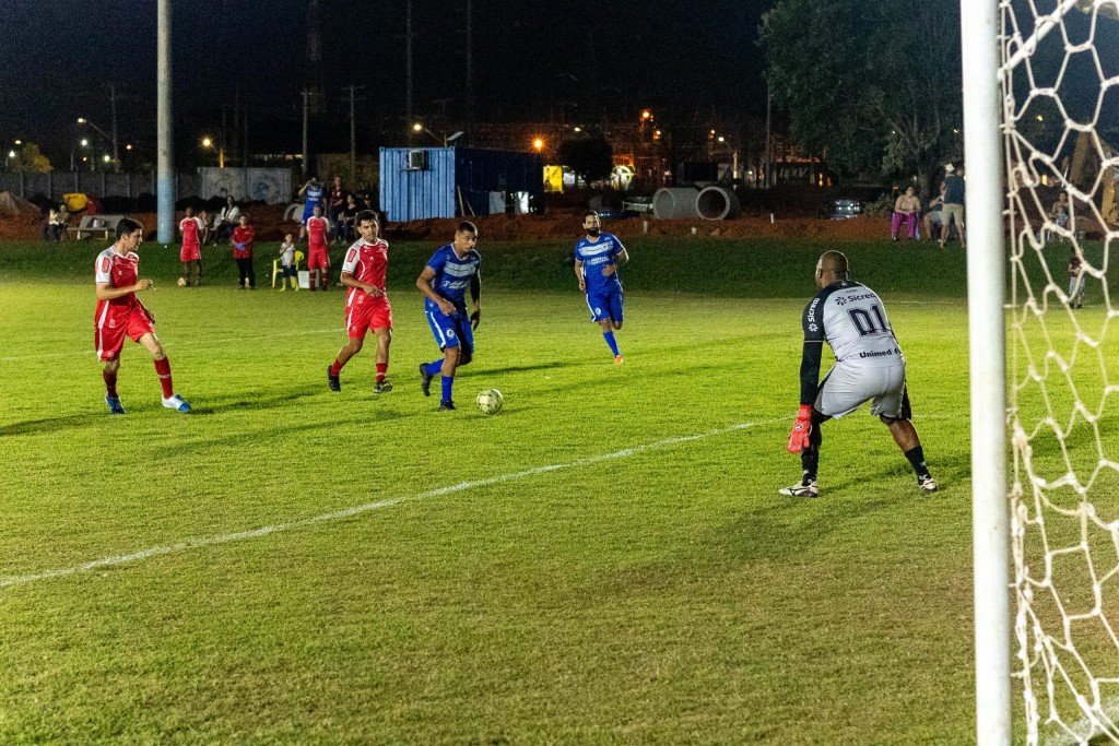 Torneio reúne amantes do futebol em prol do hospital Paulo de Tarso