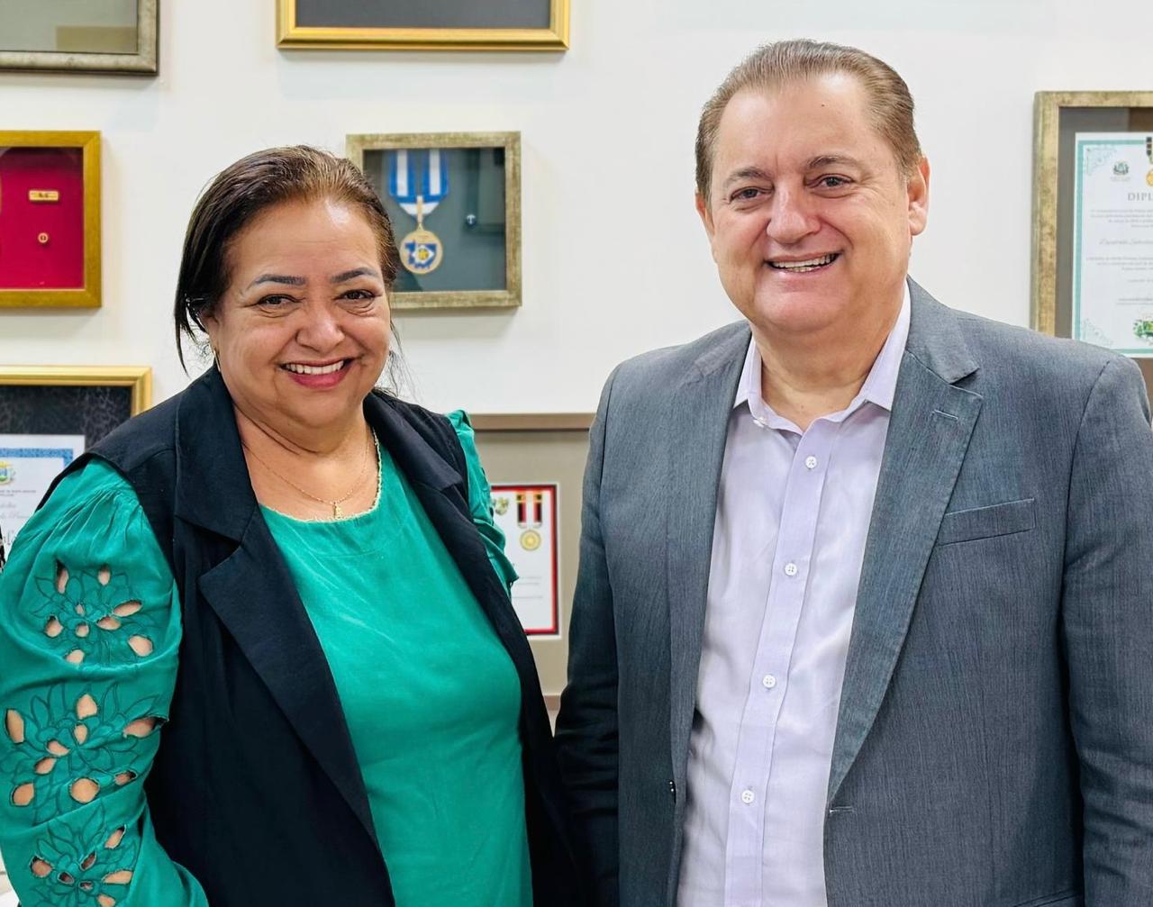 Deputado Sebastião Rezende repudia qualquer tipo de violência verbal ou física e apresenta moção de solidariedade à prefeita de Pedra Preta