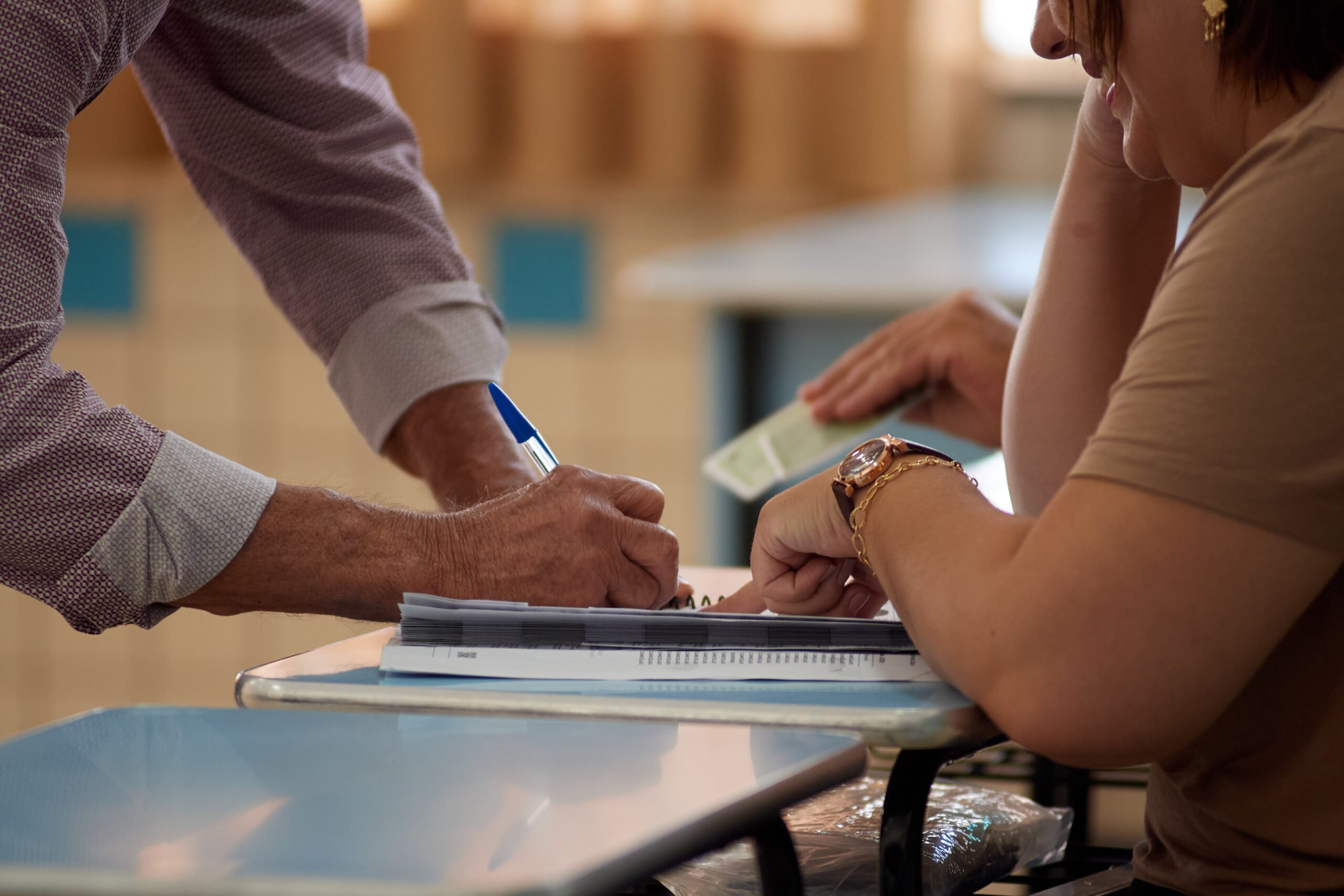 Assinar caderno de votação não garante futuras auditorias das urnas